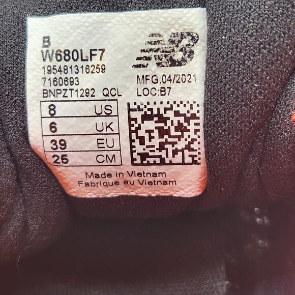 New Balance Fresh Foam 680 v7 Running Shoes Sneakers Women Size 8 Black Orange - Picture 5 of 8